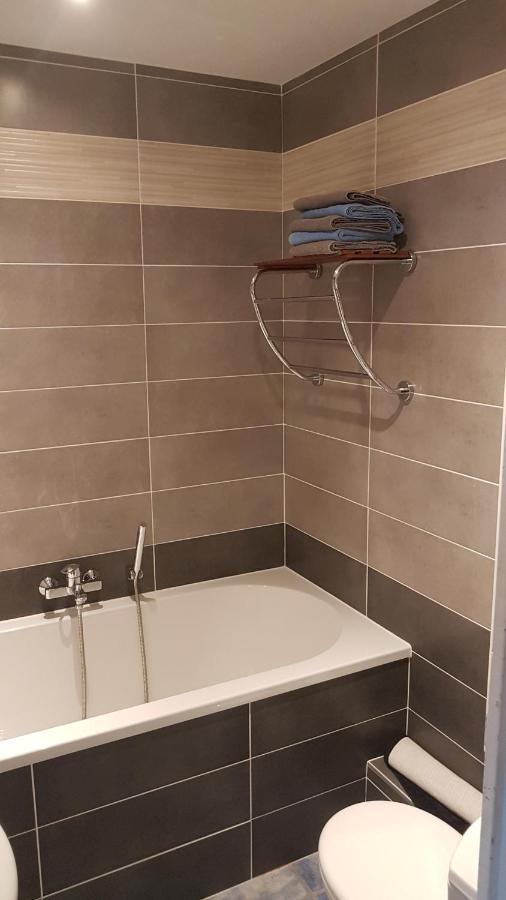 Bed and Breakfast Le Betrot Estissac Экстерьер фото